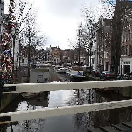 Lalinghousingamsterdam *